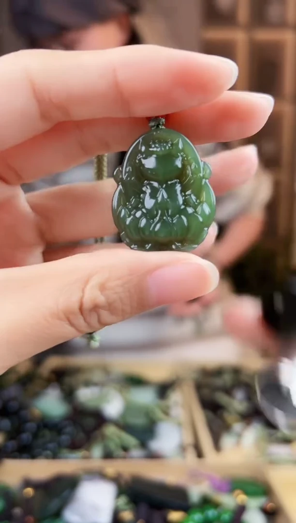 颈饰未镶嵌和田玉拍一发一，多样性发货