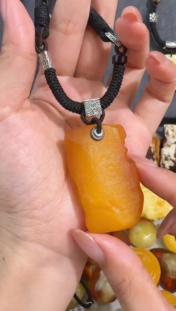 未镶嵌琥珀裸石洋?琥珀