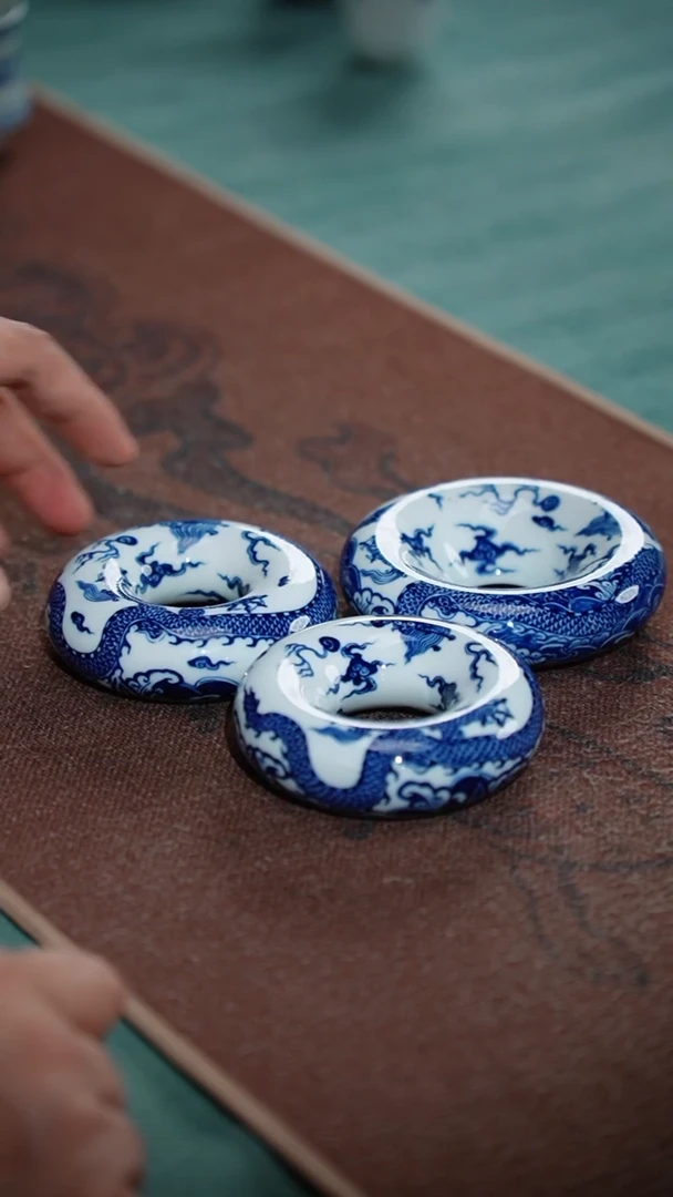 125-3甜甜圈龙纹盖置