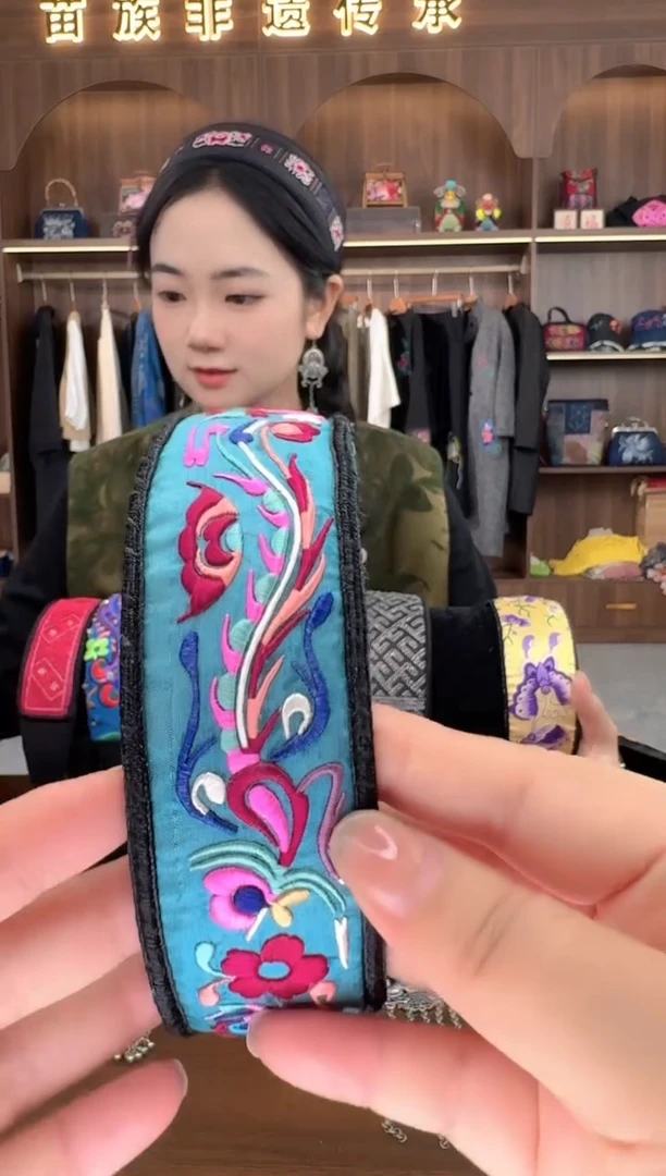刺绣扶光苗绣传承L14