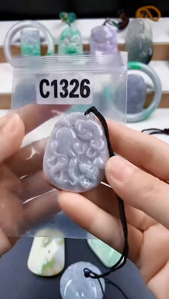 颈饰未镶嵌翡翠天然翡翠吊坠挂件