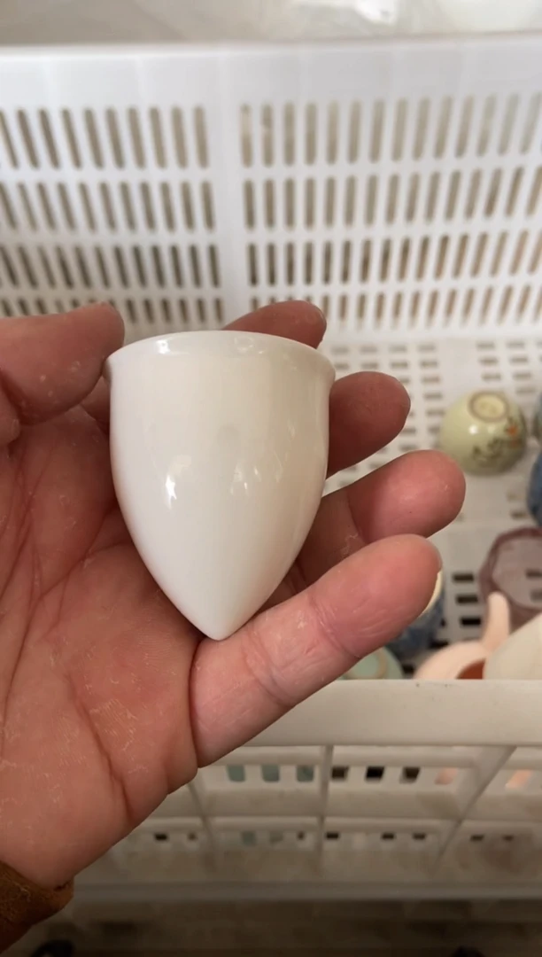 杯无运费险有瑕疵的摄影的产品有使用过的痕迹有点脏介意勿拍