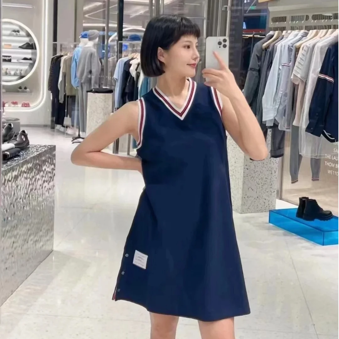 全新未使用 THOMBROWNE V领套头中长款无袖连衣裙/40码