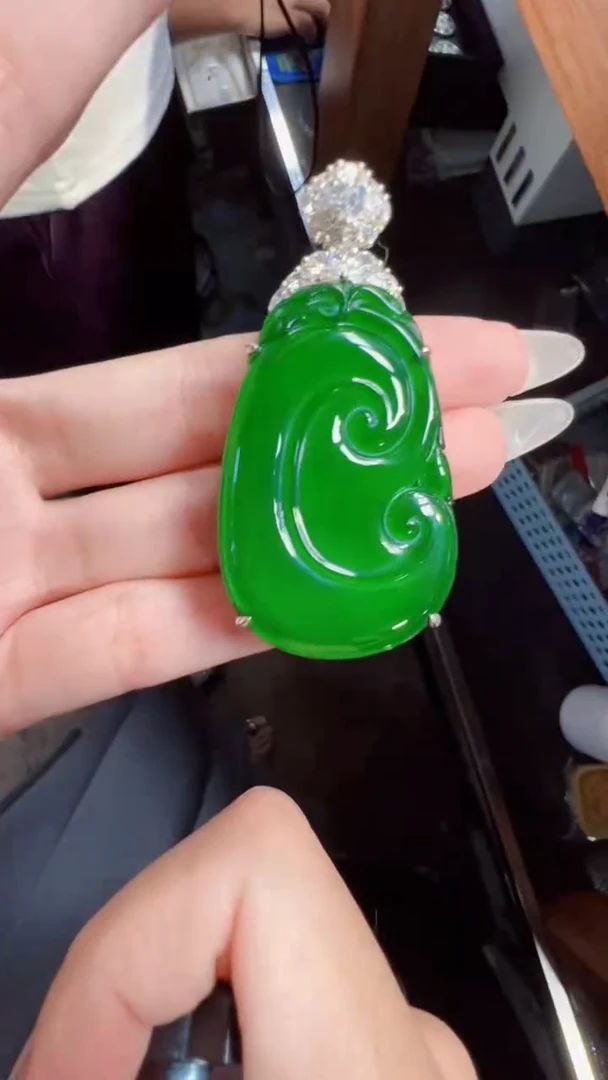 未镶嵌定制翡翠翡翠A货有轻微色差属于正常现象，如意多样性发货1