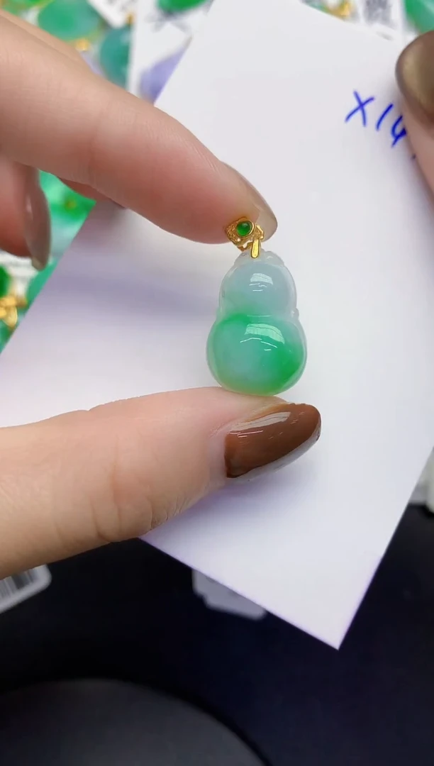 颈饰未镶嵌翡翠缅甸天然翡翠A货