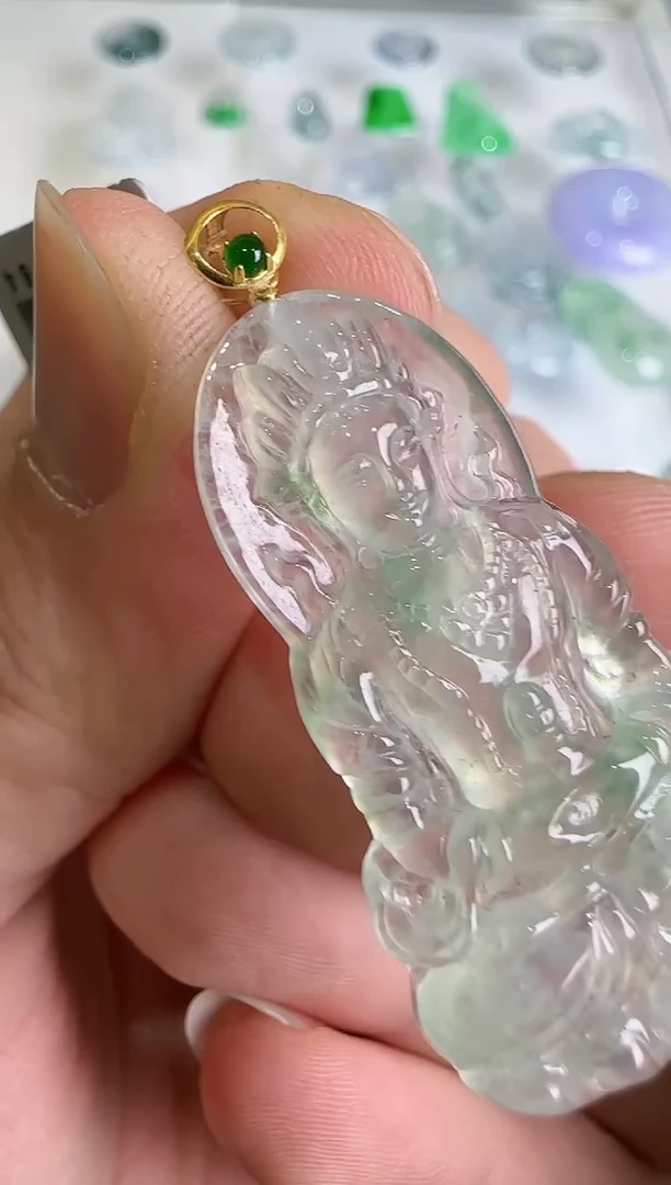 【闪购商品】翡翠吊坠(不含链)18K金镶嵌