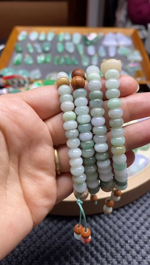 【闪购商品】翡翠手绳未镶嵌星月菩提翡翠手串（多样性，发其一）