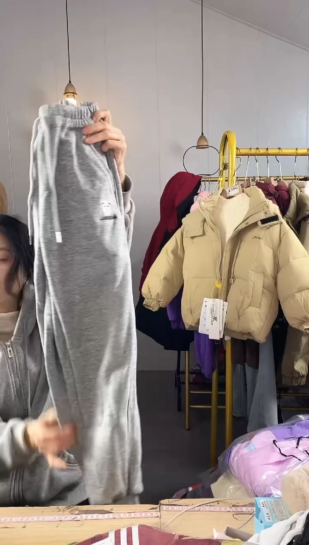 150码刺绣小熊卫裤【767