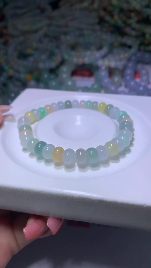 翡翠未镶嵌颈饰MXX020382