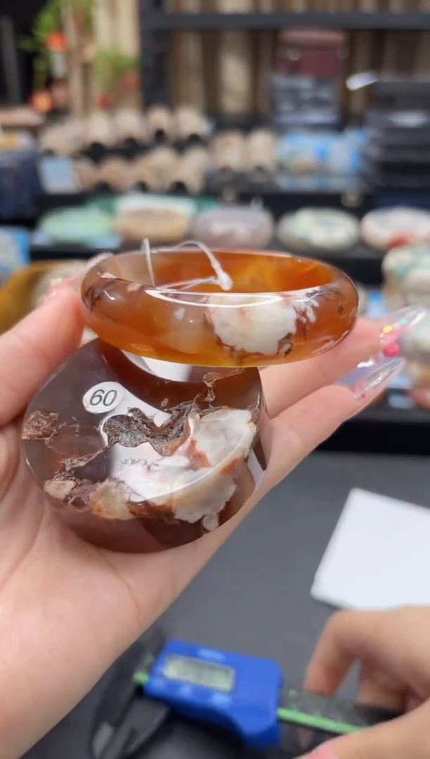 未镶嵌手镯石英质玉110(60圈赠送镯心)