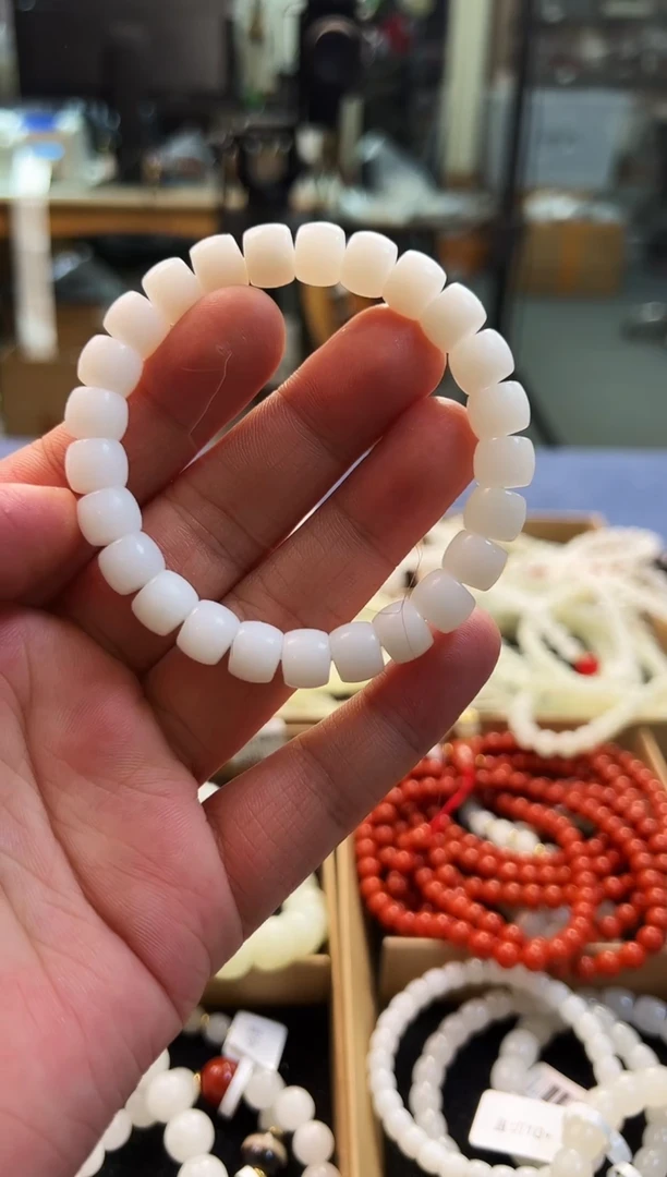 未镶嵌手串和田玉10+