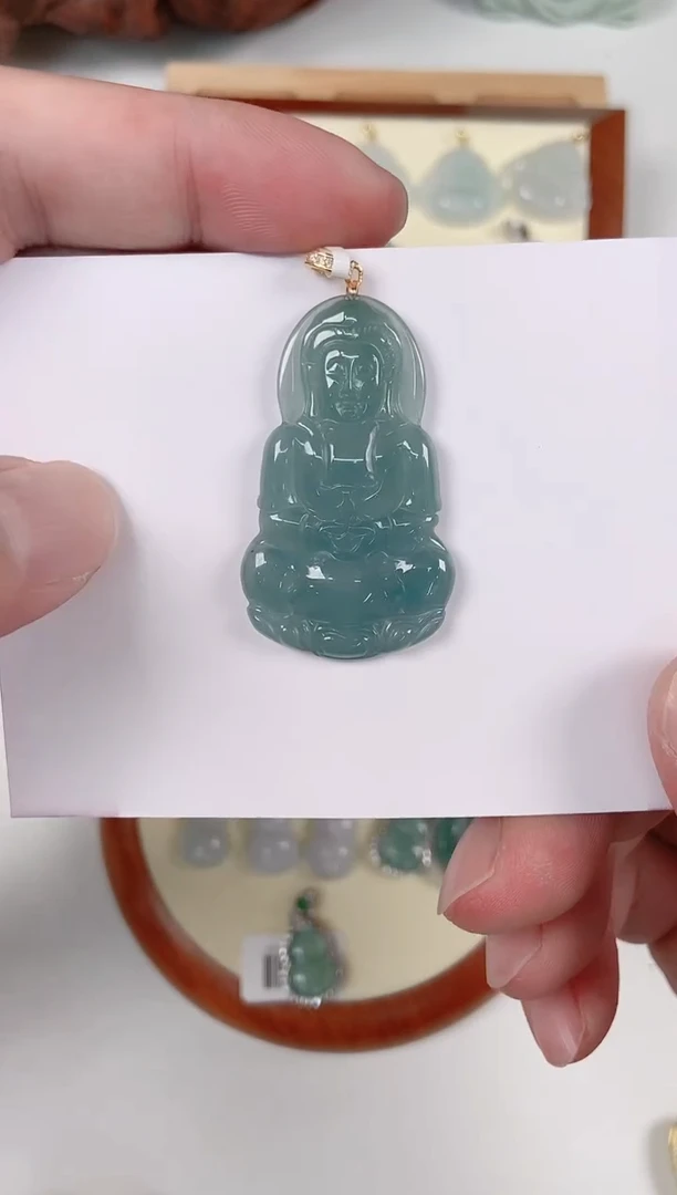颈饰未镶嵌翡翠天然A货翡翠挂件