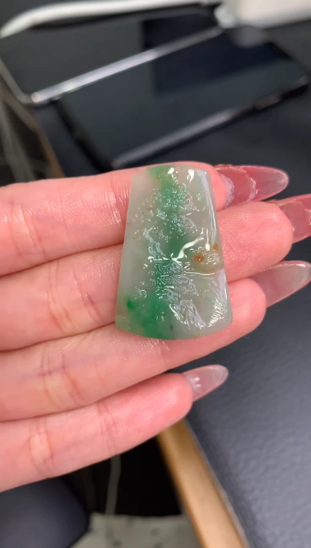 未镶嵌定制翡翠山水牌