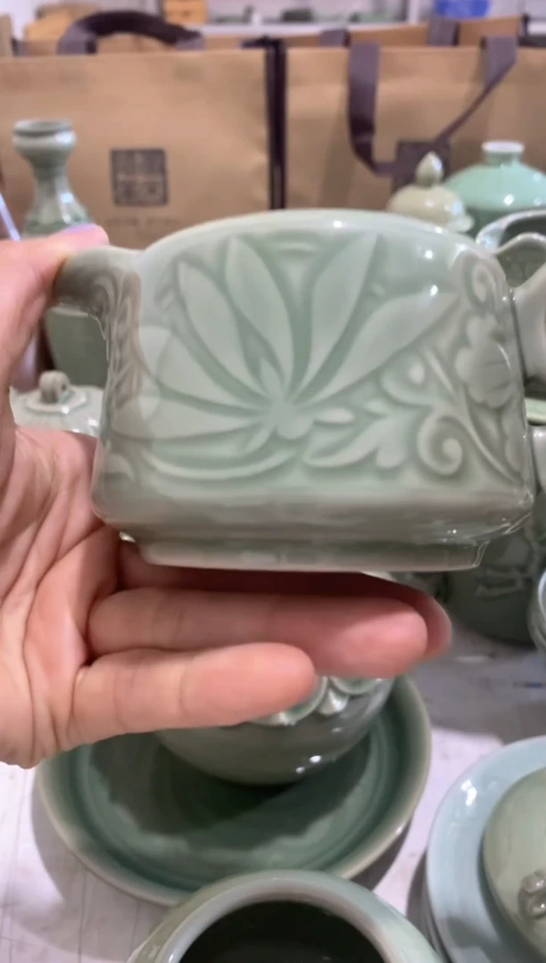 瓷片缠枝莲纹井栏公道 微瑕处理 一个