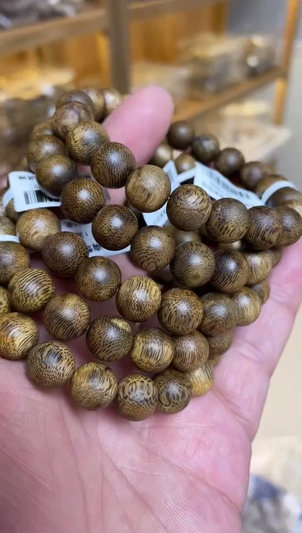 【闪购商品】沉香手串莺歌绿圆珠单圈1.1多样性发其一