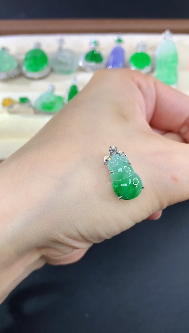 吊坠(不含链)18K金镶嵌翡翠88|2980