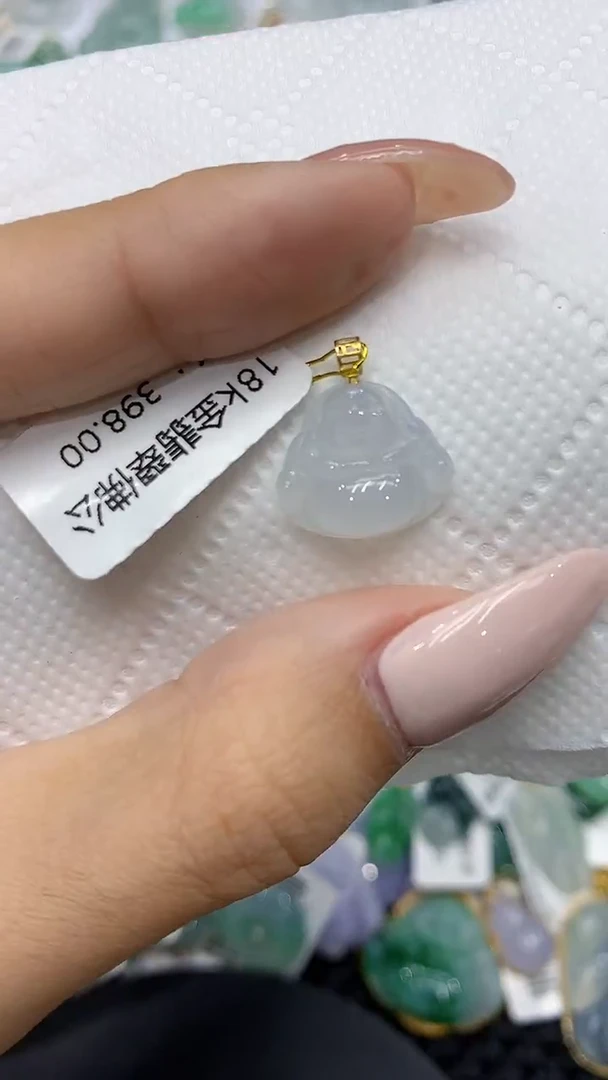 颈饰18K金镶嵌翡翠111111111111