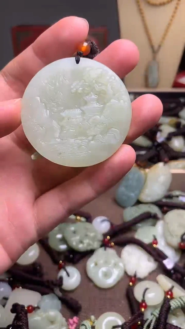 颈饰未镶嵌和田玉新疆料青海料清水和田玉吊坠