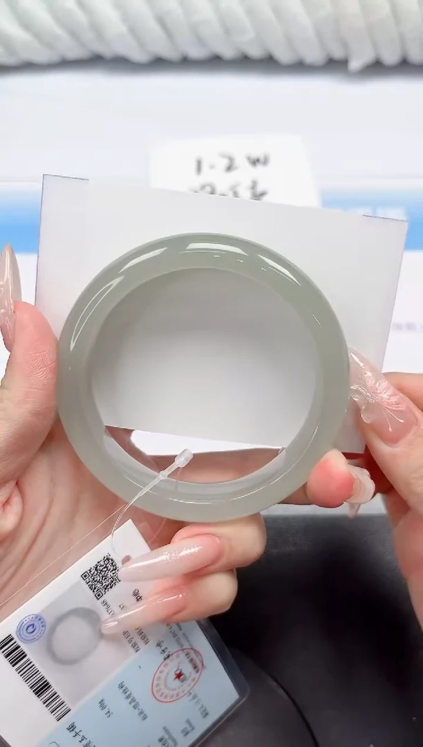 石英质玉手镯未镶嵌52-59.8