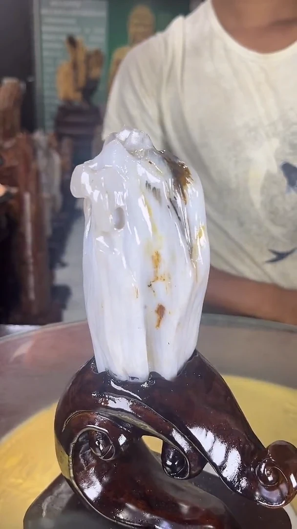 缅甸天然树化玉摆件
