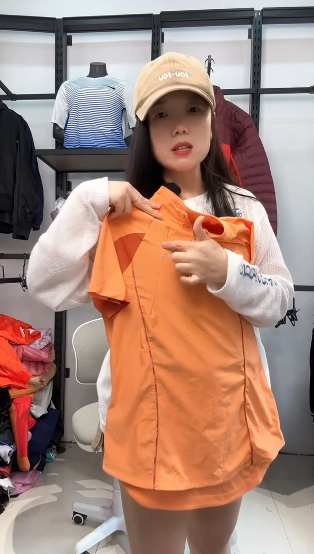 2440 编码  瑕疵直播间过款为准 尺码M160