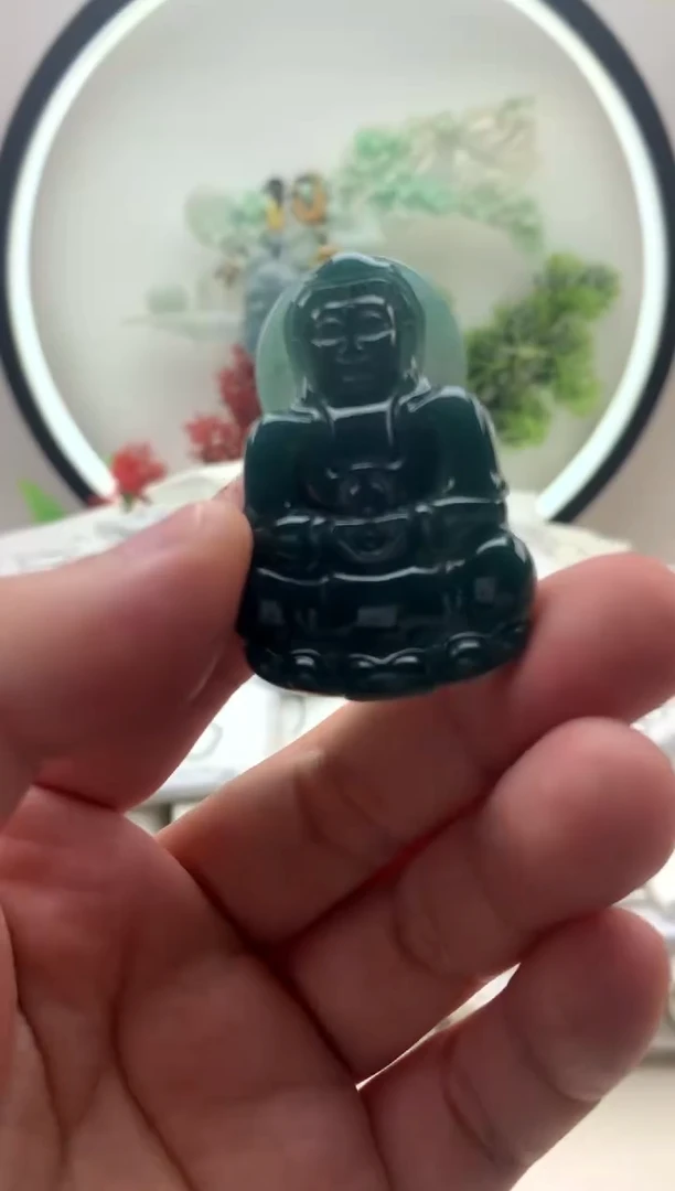 颈饰未镶嵌翡翠观音