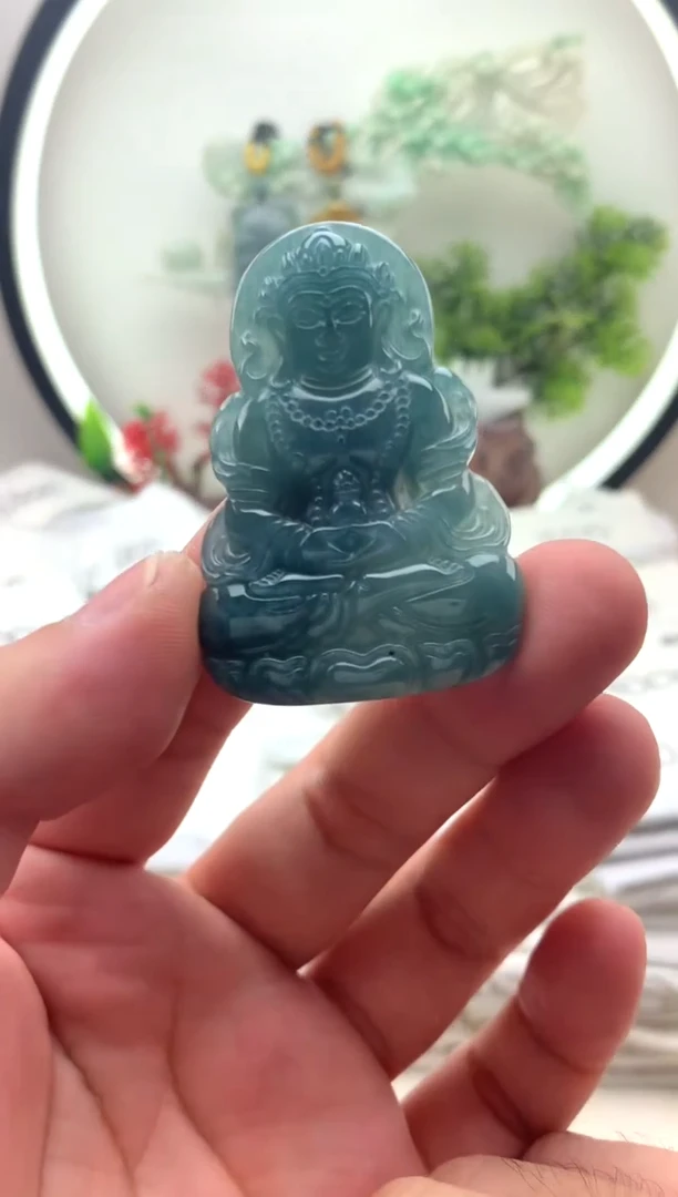 颈饰未镶嵌翡翠度母观音