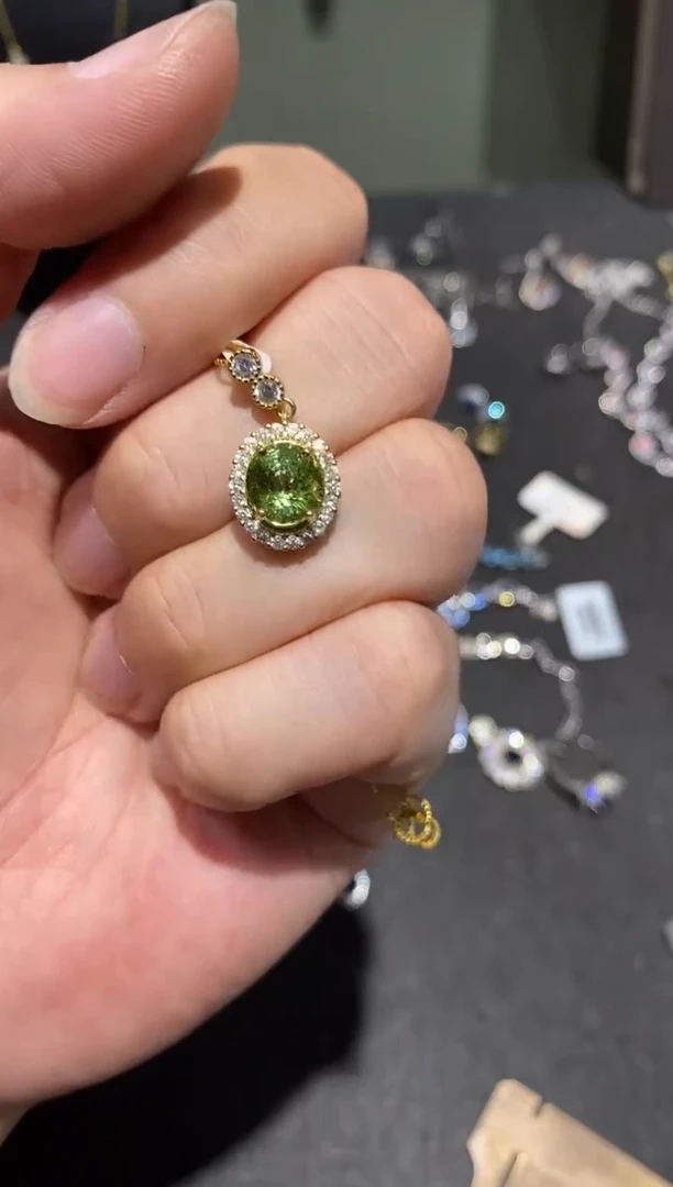 颈饰银S925镶嵌碧玺吊坠