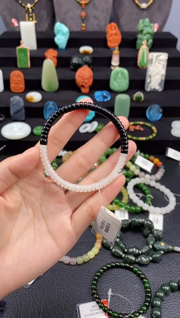 【闪购商品】和田玉-未镶嵌黑白药片手串