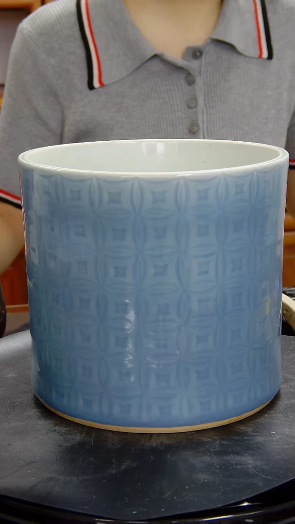 瓶天蓝釉模印纹钱文笔筒#218#