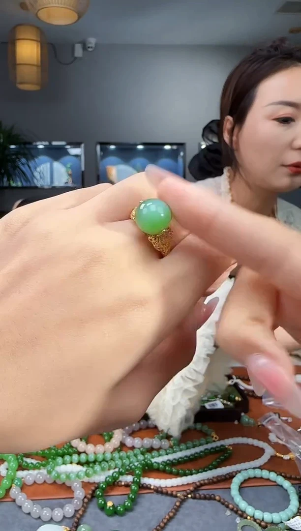 银S925镶嵌戒指和田玉1