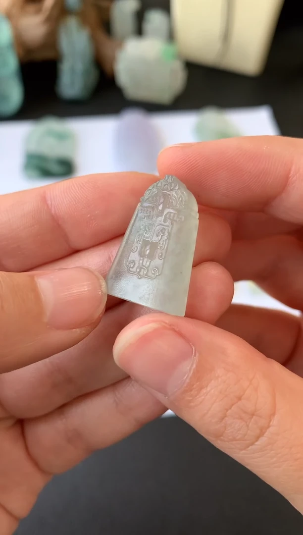 【闪购商品】定制翡翠未镶嵌翡翠