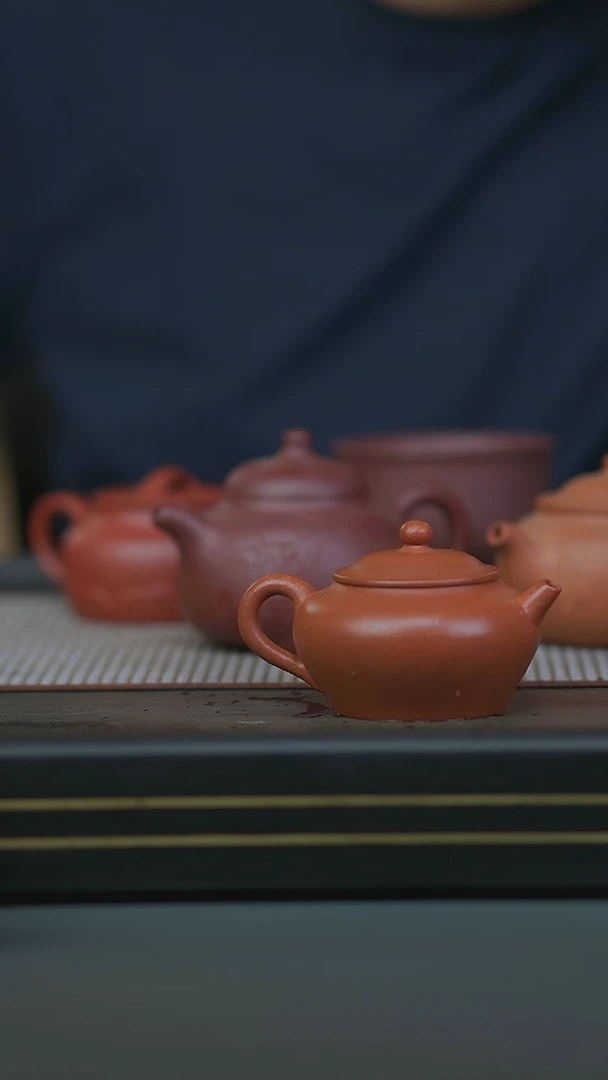 茶壶紫砂A****?半手血降坡巨轮150cc
