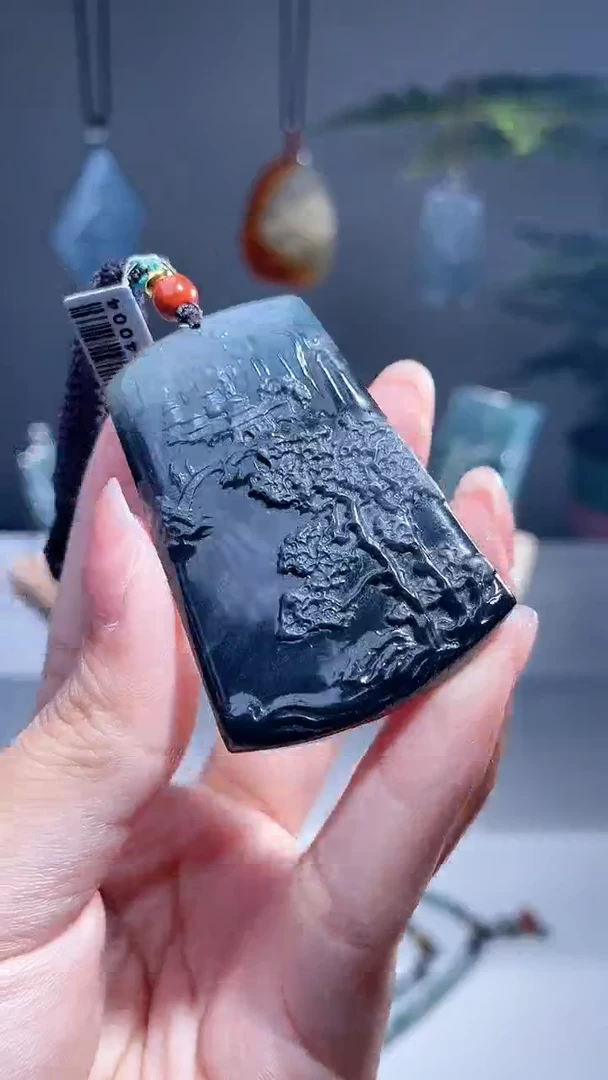 颈饰未镶嵌翡翠山水