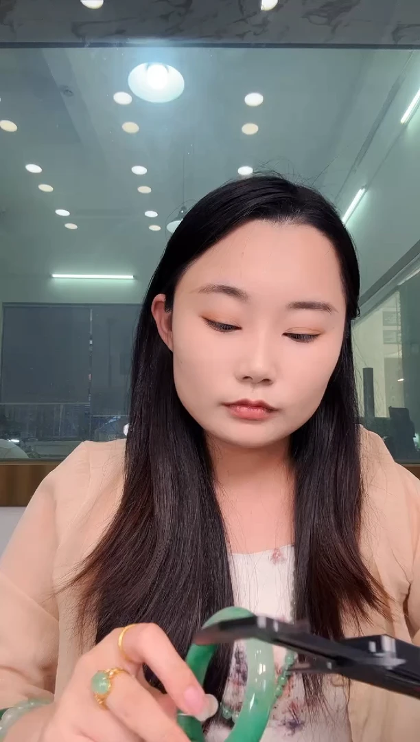 石英质玉手镯未镶嵌8天然非洲翠