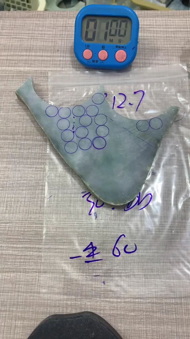 未镶嵌散珠翡翠一***，毛料不包雕刻