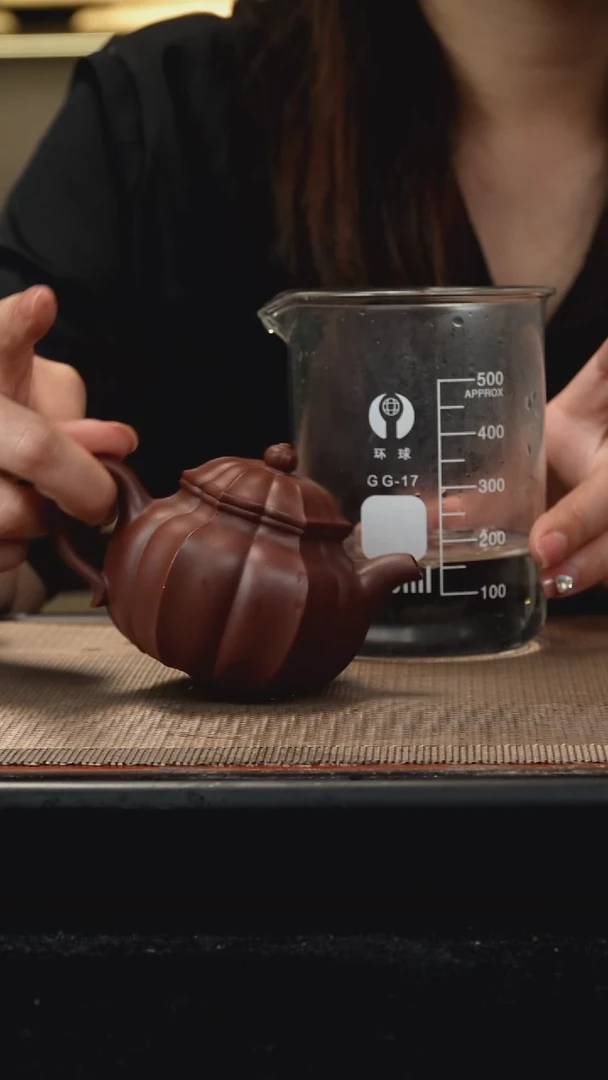 茶壶紫砂紫泥筋纹莲子160cc微瑕晃盖