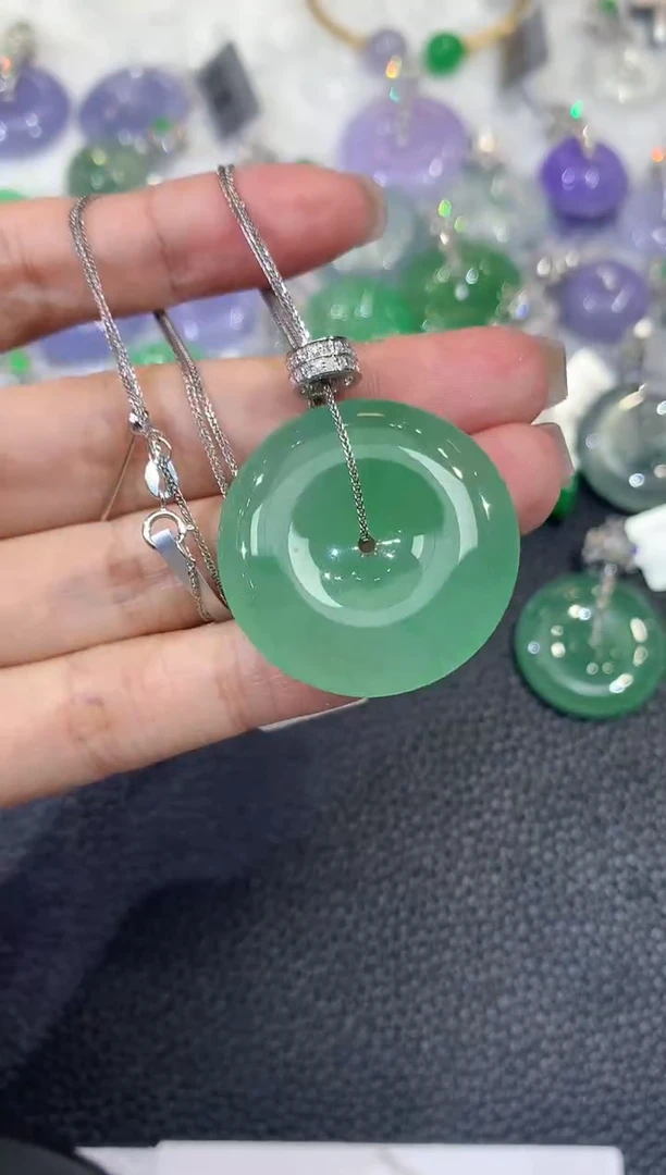 套链18K金镶嵌翡翠A80