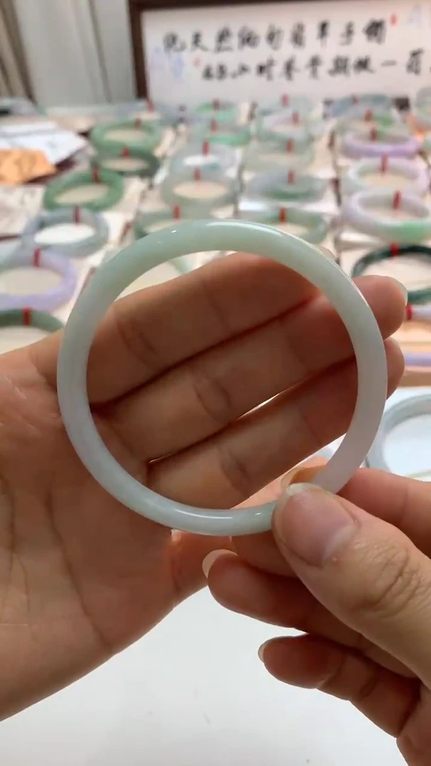 未镶嵌手镯翡翠57.6圆条