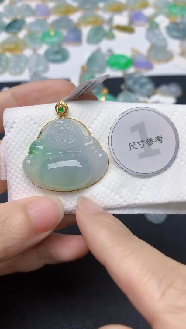 翡翠18K金镶嵌颈饰天然缅甸A货翡翠