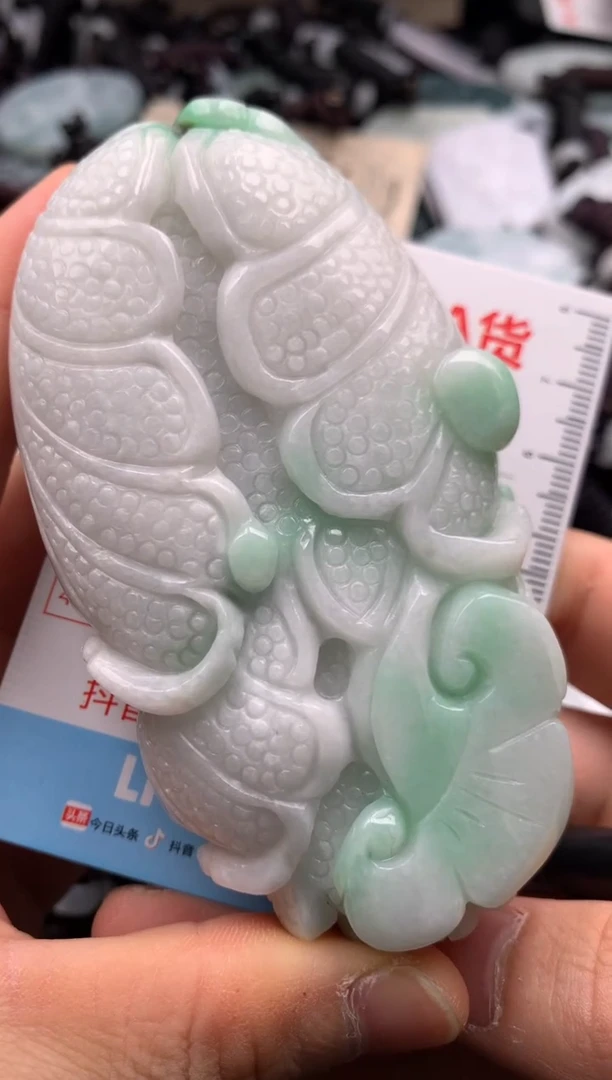 【闪购商品】翡翠吊坠(不含链)未镶嵌1