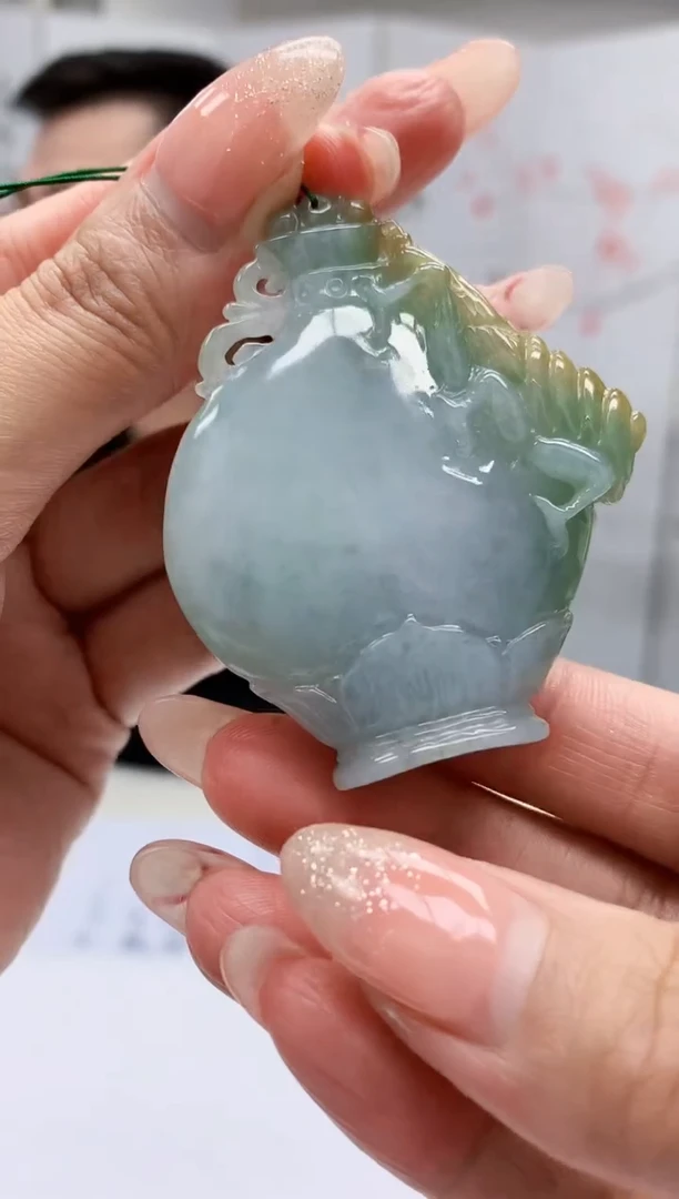 【闪购商品】定制翡翠未镶嵌5152MM-毛货挂件65