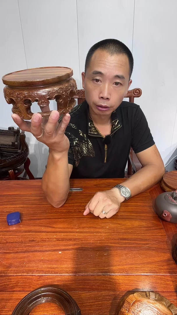 木老花整雕刻圆形底座14*16*8