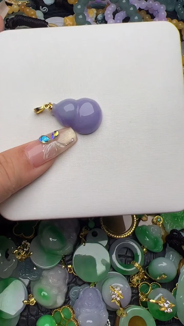 翡翠未镶嵌颈饰天然缅甸翡翠吊坠