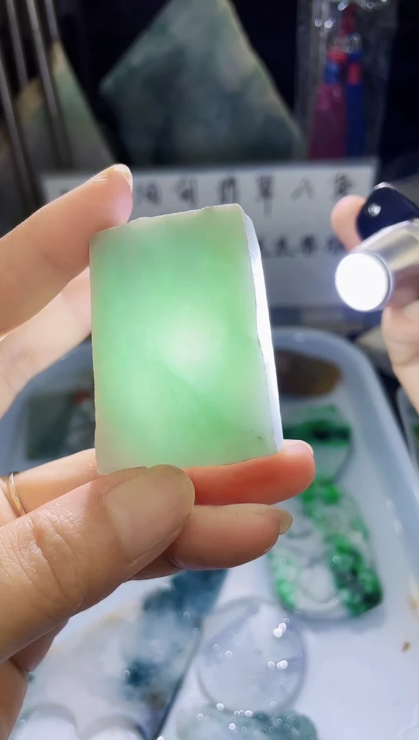 未镶嵌挂件翡翠天然缅甸翡翠A货