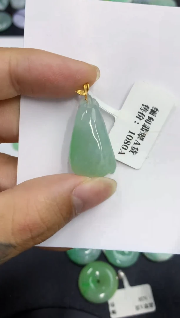 颈饰未镶嵌翡翠缅甸翡翠a货