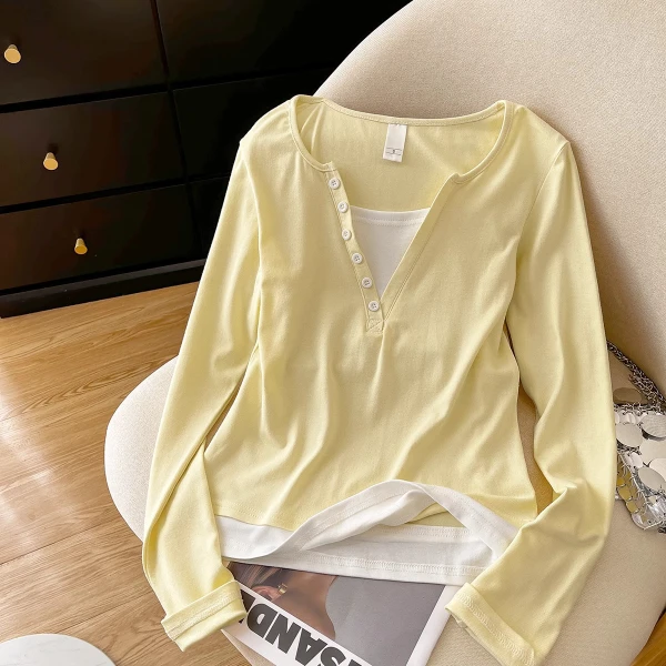 春秋奶黄色假两件长袖T恤女2025新款修身正肩短款设计打底衫上衣