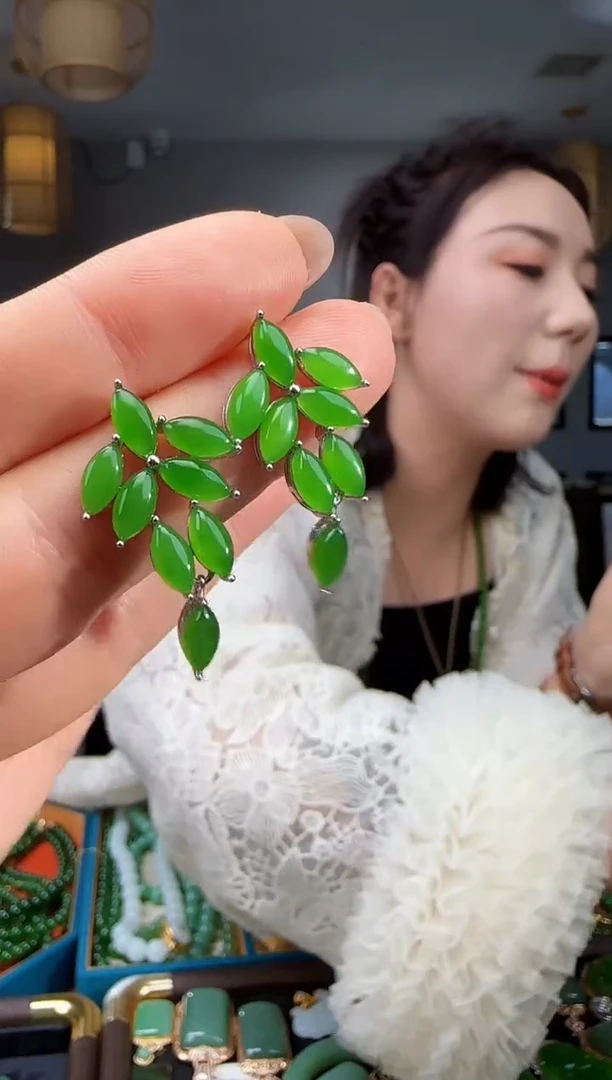 银S925镶嵌和田玉耳饰1