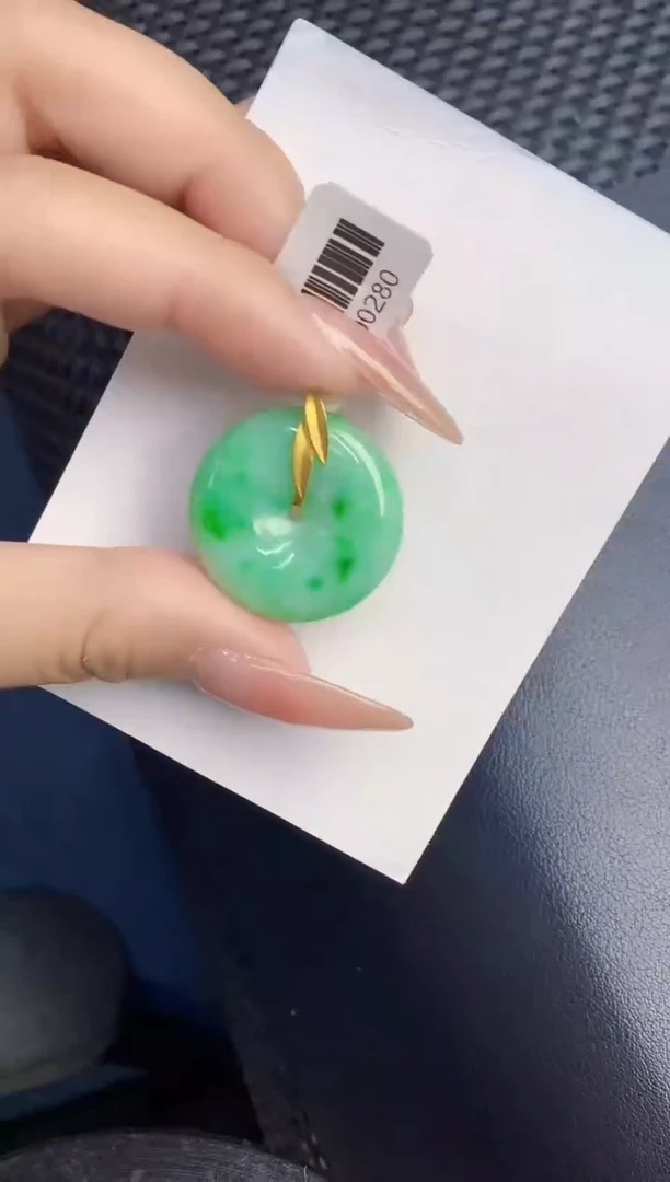 【闪购商品】翡翠颈饰18K金镶嵌000000000