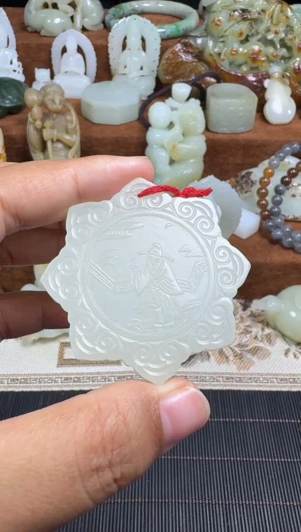 颈饰未镶嵌和田玉1